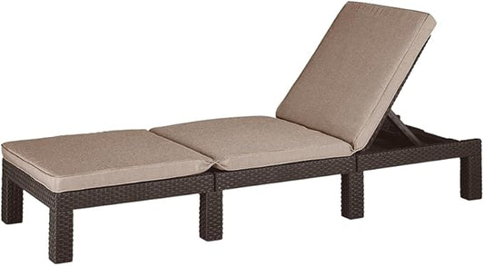 Allibert by Keter Daytona Deluxe, zonneligstoel voor tuin, terras en balkon, met verstelbaar hoofdeinde, bruin, incl. kussen, tuinligstoel van kunststof, platte rotanlook, 195 x 65 x 25,5 cm