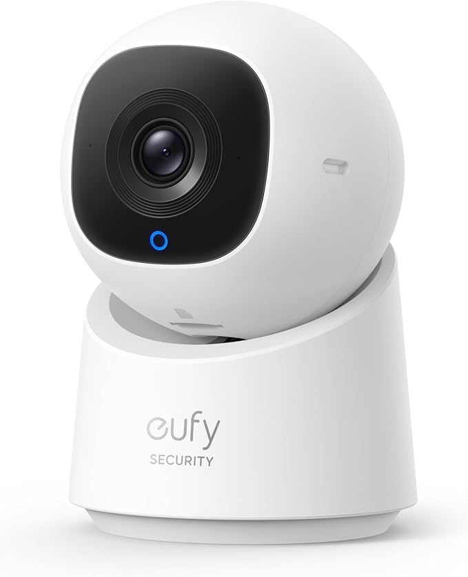 eufy Security Indoor Cam C220, 2K Resolutie Beveiligingscamera nhet 360° PTZ, Plug-In Binnenhuis Beveiligingscamera met Wi-Fi, Persoon/Beweging Al, Ideale Babyfoon/Dierencamera/Huisbeveiliging
